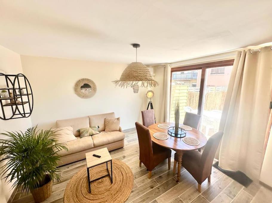L'Evasion - Climatise - Jardin - Plage - Jacuzzi แปร์ปินญอง ภายนอก รูปภาพ